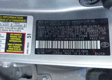 2022 Toyota Camry Le z USA, uszkodzony, nr VIN 4T1C11AK7NU652948